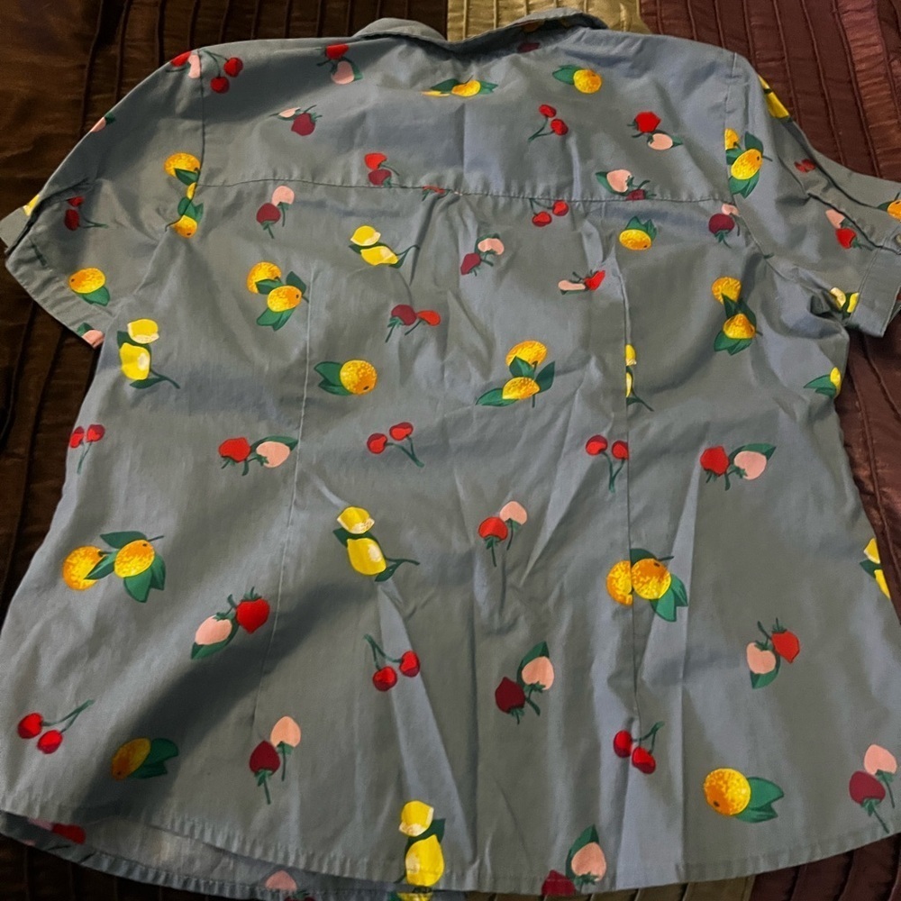 Laura Scott Lemon Print Blouse - Picture 3 of 3